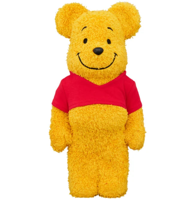 400 % Bearbrick – Winnie the Pooh (Kostümversion)