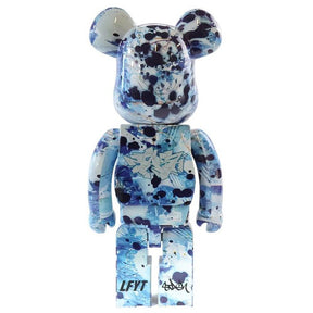 1000 % Bearbrick – Lfyt x Stash (Blau &amp; Weiß)