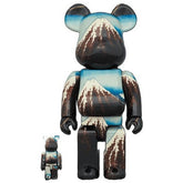 400 % und 100 % Bearbrick-Set – Katsushika Hokusai (Sanka Hakuu)