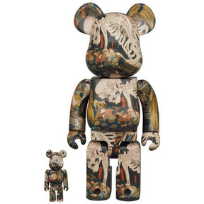 400 % und 100 % Bearbrick-Set – Der verwunschene alte Palast in Soma (Utagawa Kuniyoshi)