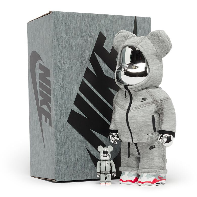 400 % und 100 % Bearbrick-Set – Nike Tech Fleece N98