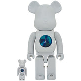 400 % und 100 % Bearbrick-Set – Arrow (Public Image Ltd) Chrome ed.