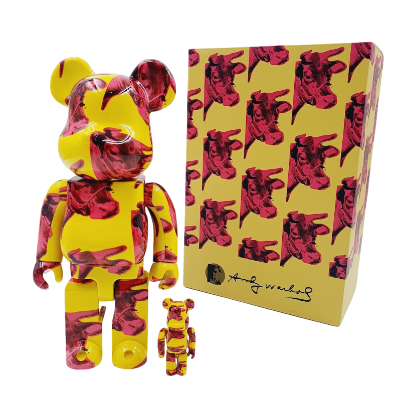 400 % und 100 % Bearbrick-Set – Andy Warhol (Kuh-Tapete)